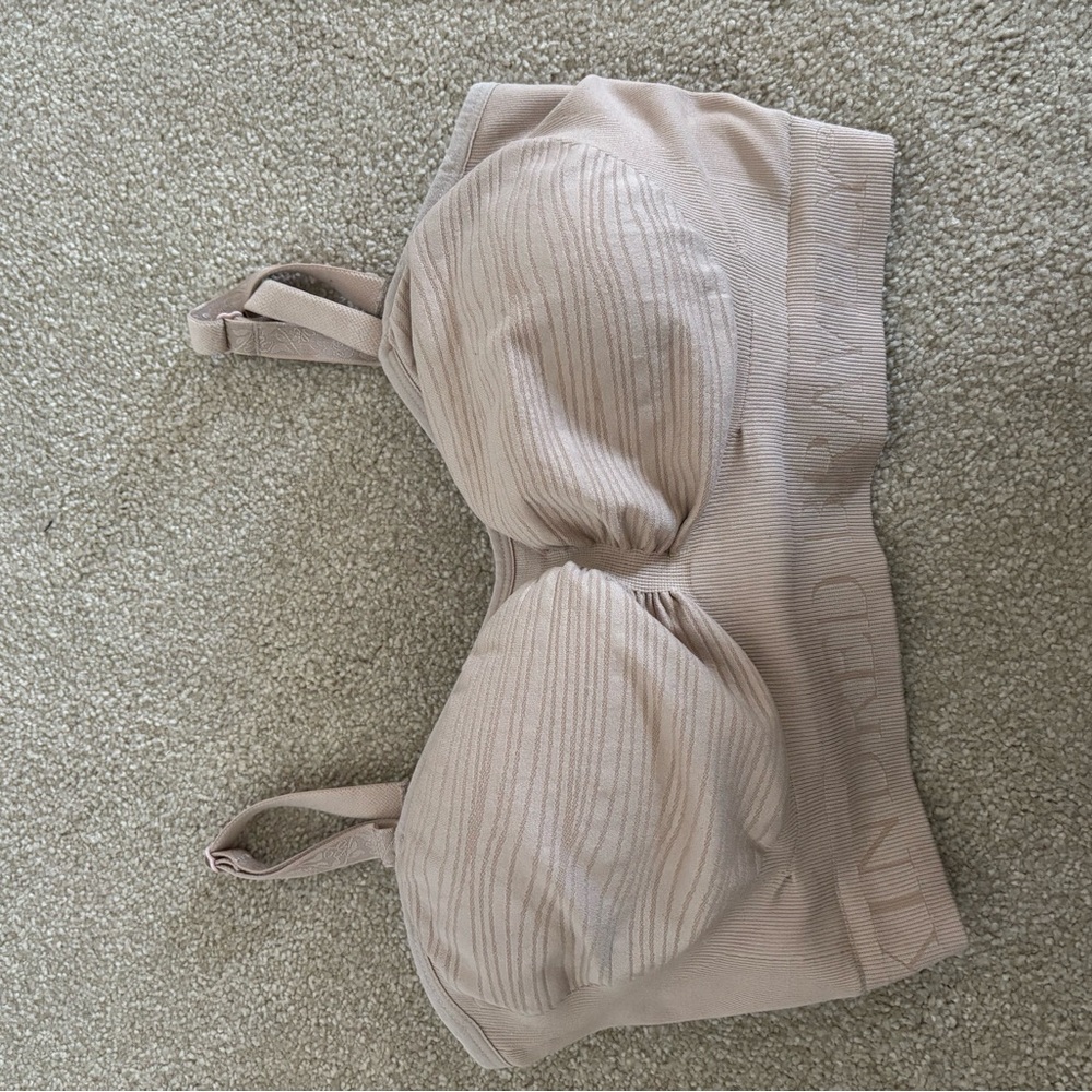 Kindred Bravely Beige pump/nursing bra
